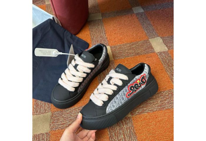 D1OR B33 Sneakers