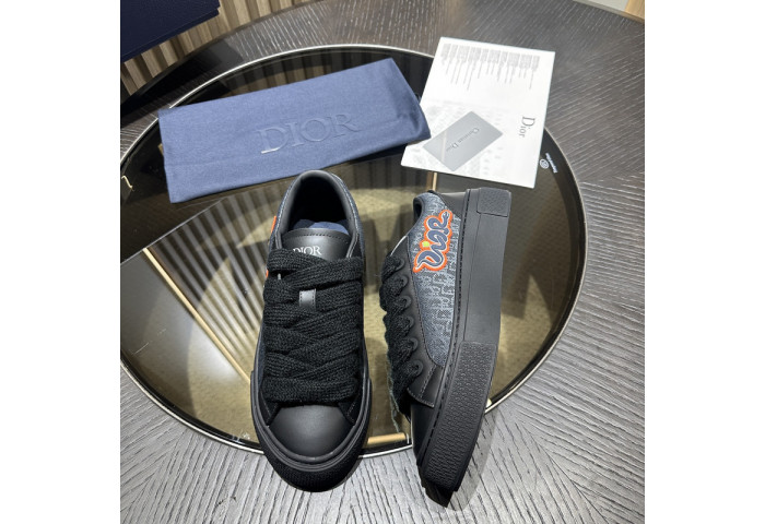 D1OR B33 Sneakers