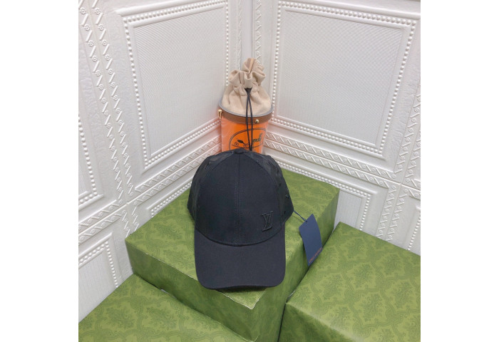 L1VV Hat