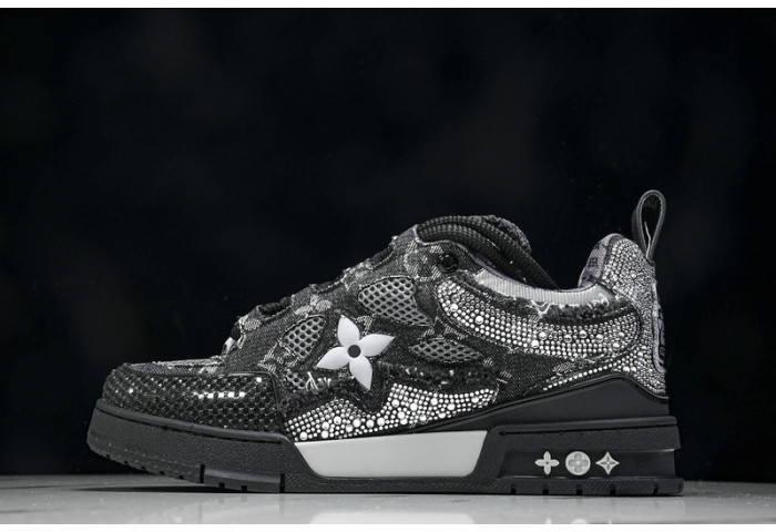 L1VV TRAINER