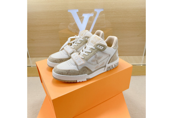 L1VV TRAINER