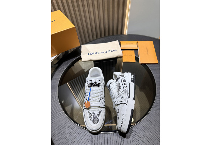 L1VV TRAINER