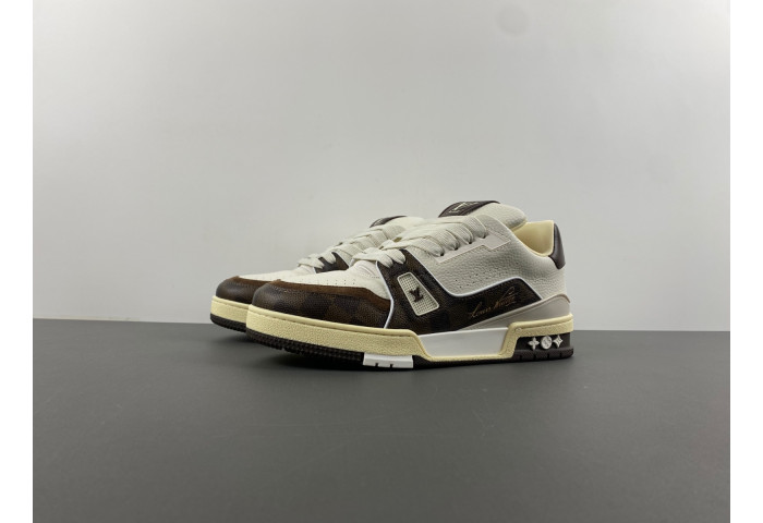 L1VV TRAINER
