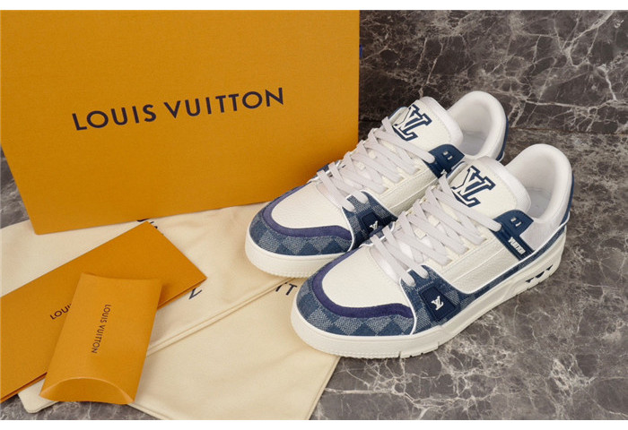 L1VV TRAINER