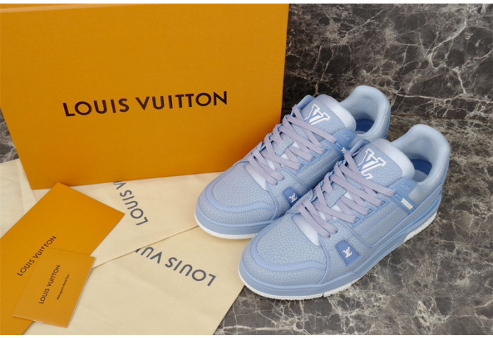 L1VV TRAINER