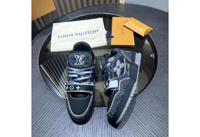 L1VV TRAINER