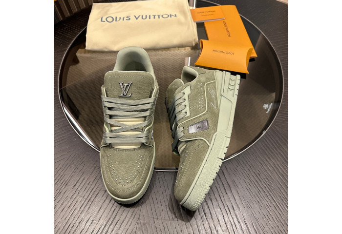 L1VV TRAINER