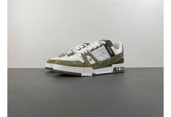 L1VV TRAINER