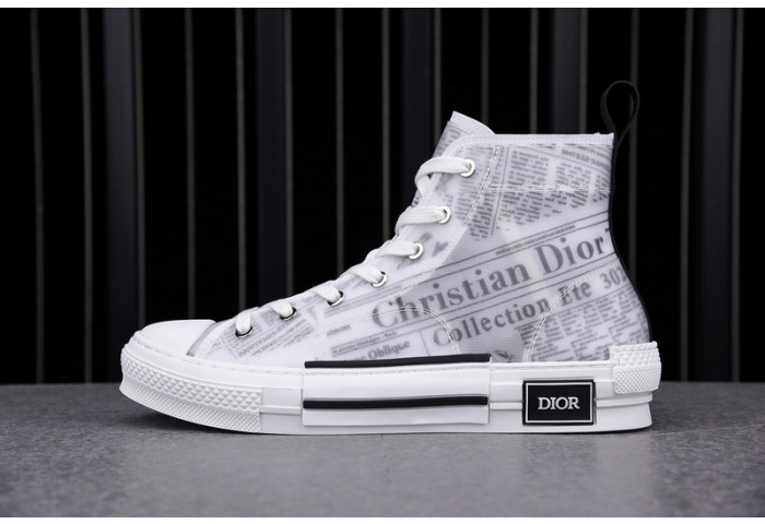 B23 Oblique Sneaker