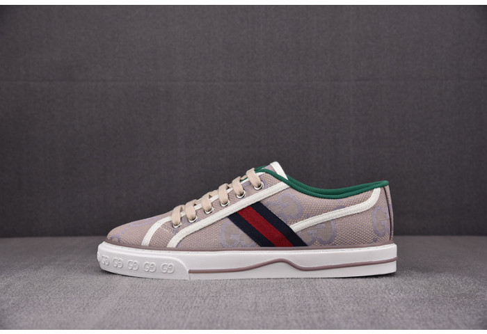 GU LOW TOP SNEAKER
