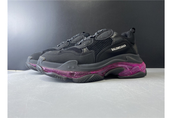 Balen Triple S Black Sneaker 541624 W09OA 0829