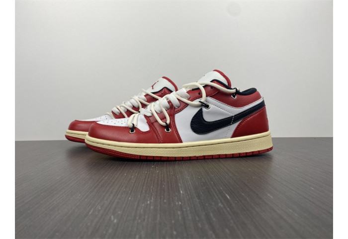 Air Jordan 1 Low Chicago 553558-118