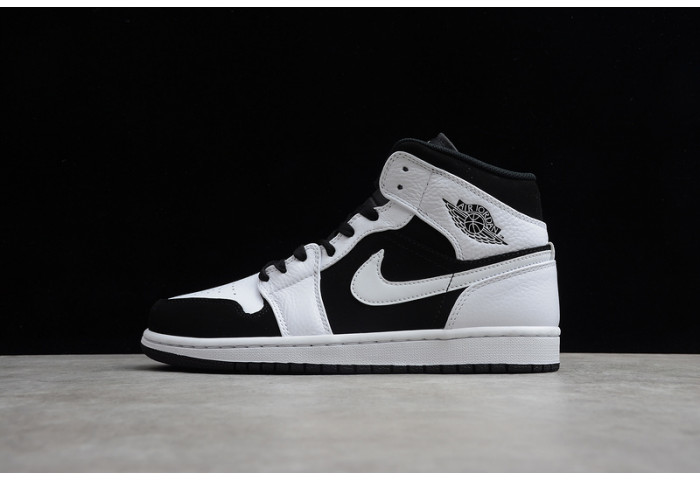 Air Jordan 1 Mid White Black 554724-113