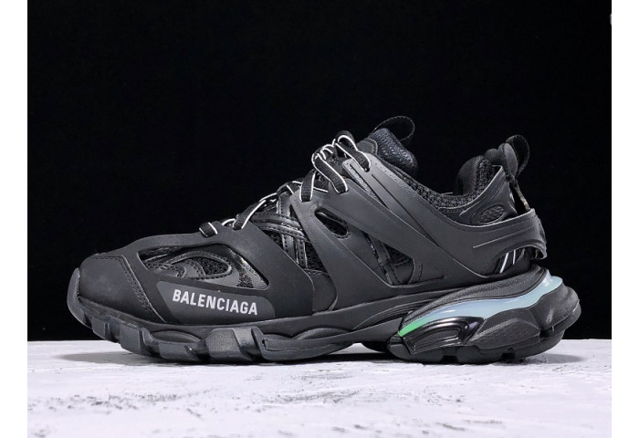Balen Track Sneakers MAILLE LIGHTED SOLE BLACK 555036 W1GB1 1000