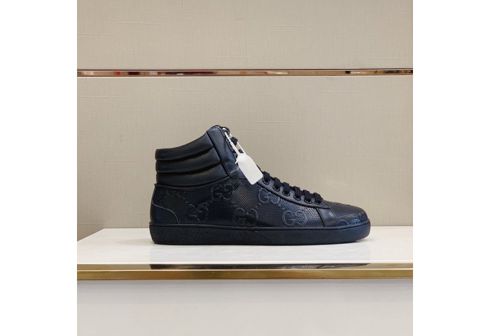 GU HIGH TOP SNEAKER