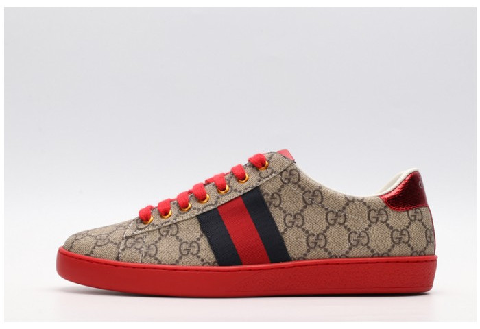GU ACE EMBROIDERED LOW-TOP SNEAKER