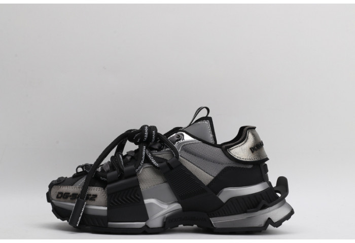 DG sneakers