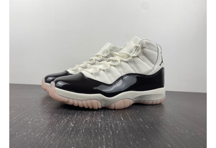 Air Jordan 11 WMNS “Neapolitan”  AR0715-101