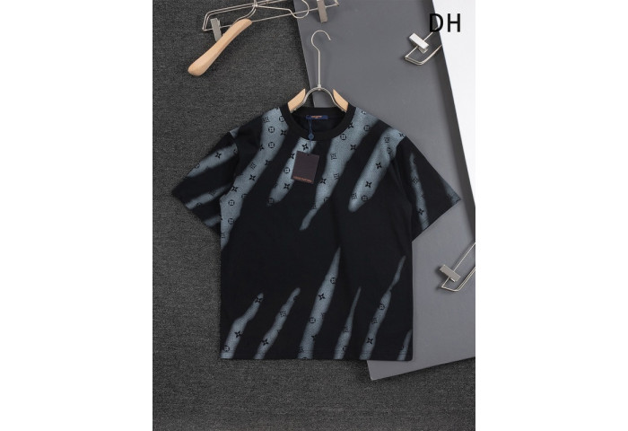 L1vv T-Shirt