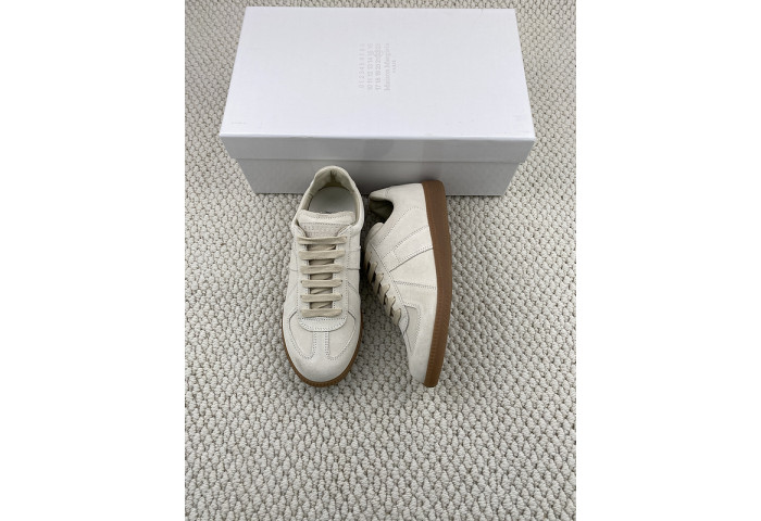 ma*s*n Ma*i*la shoes