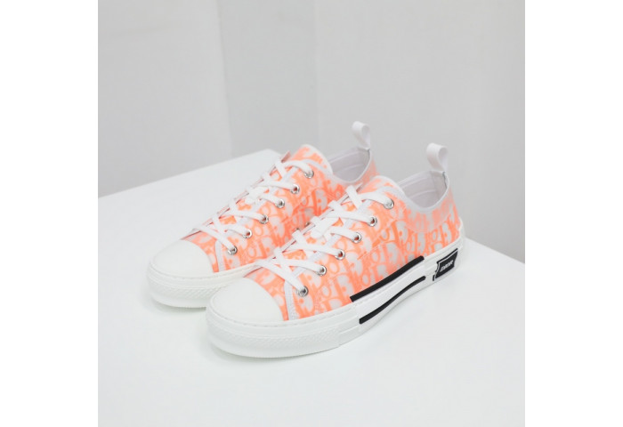 B23 Oblique Sneaker