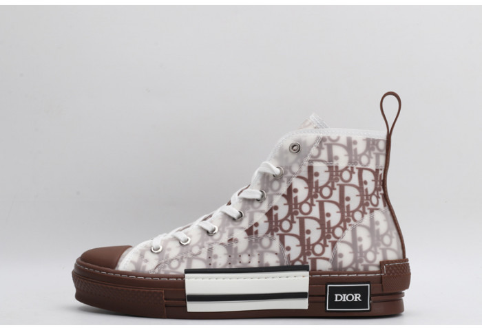 B23 Oblique Sneaker