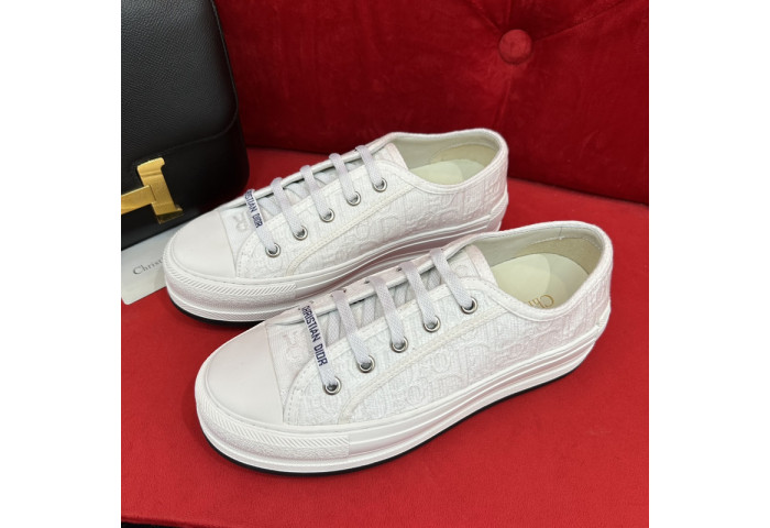 WALK''N'' PLATFORM SNEAKER