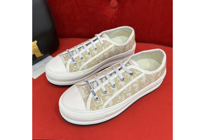 WALK''N'' PLATFORM SNEAKER