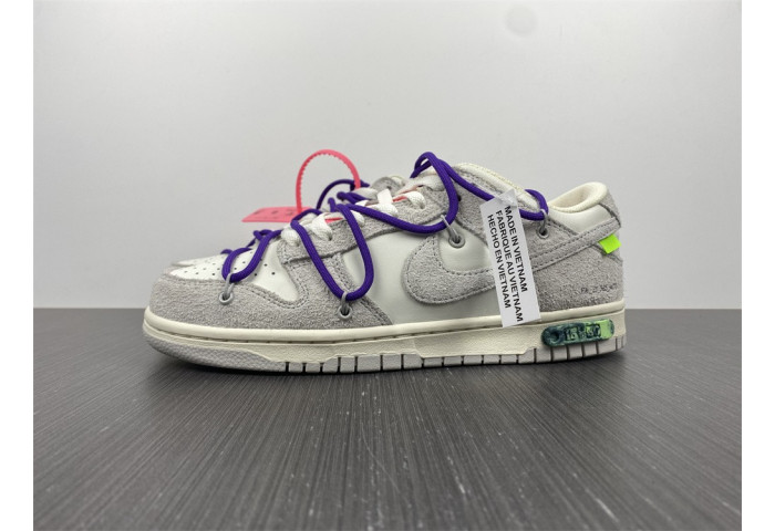OF X Nike Dunk Low Lot 15 of 50 DJ0950-101