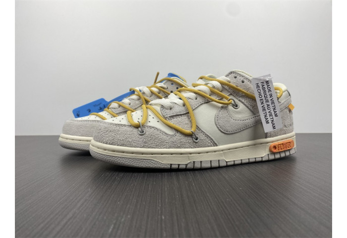OF X Nike Dunk Low Lot 34 of 50 DJ0950-102