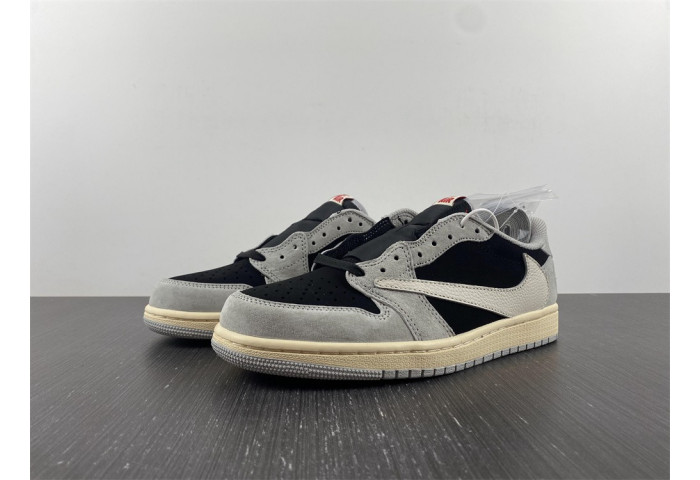 Travis Scott x Air Jordan 1 Low OG DM7866-010