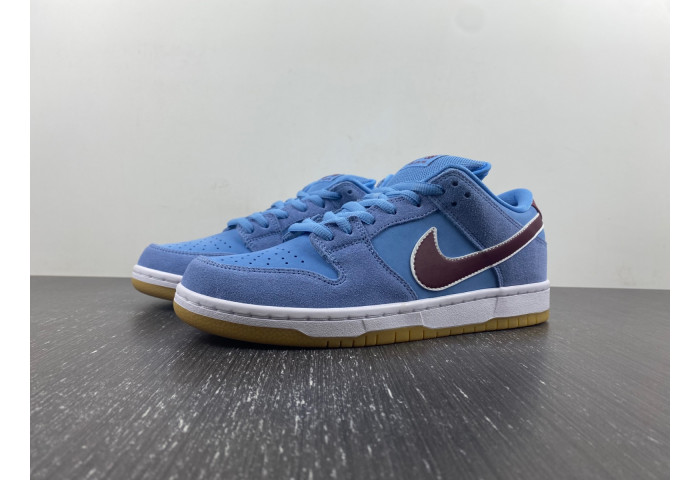 Nike SB Dunk Low Philadelphia Phillies DQ4040-400