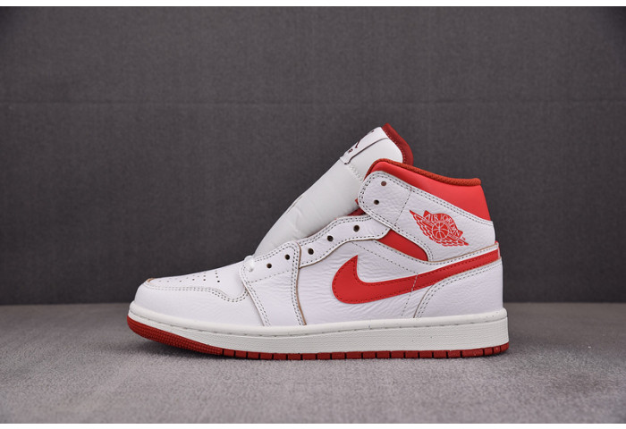 Air Jordan 1 Mid SE Dune Red FJ3458-160