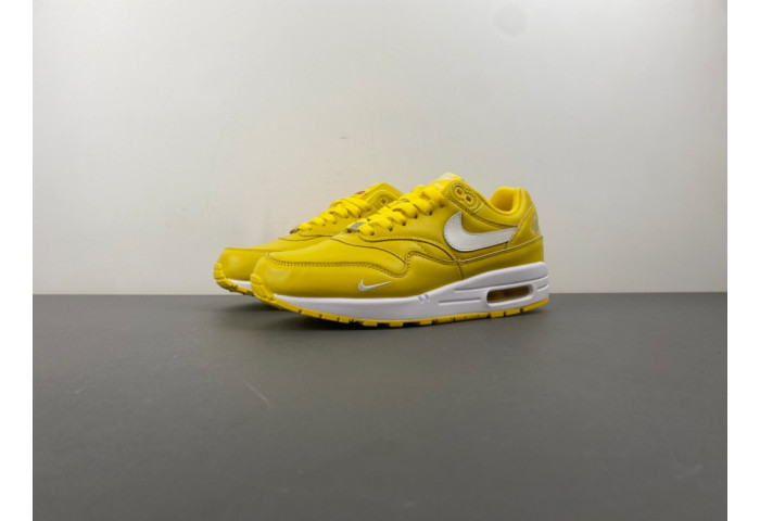 Supreme x Nike Air Max 1 ’87 “Speed Yellow” HF8813-700
