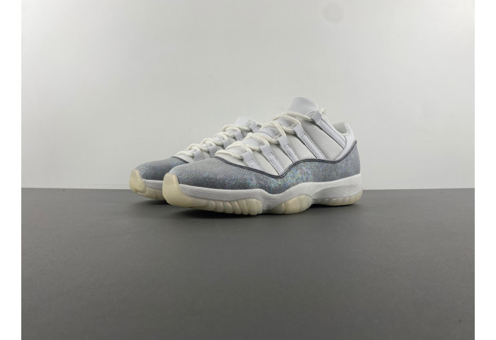 Air Jordan 11 Low CNY “Year of the Snake” HQ7000-001