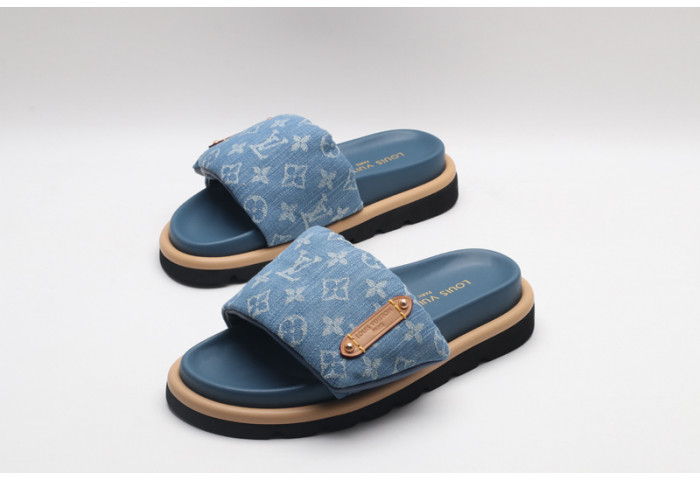 L1VV SANDALS