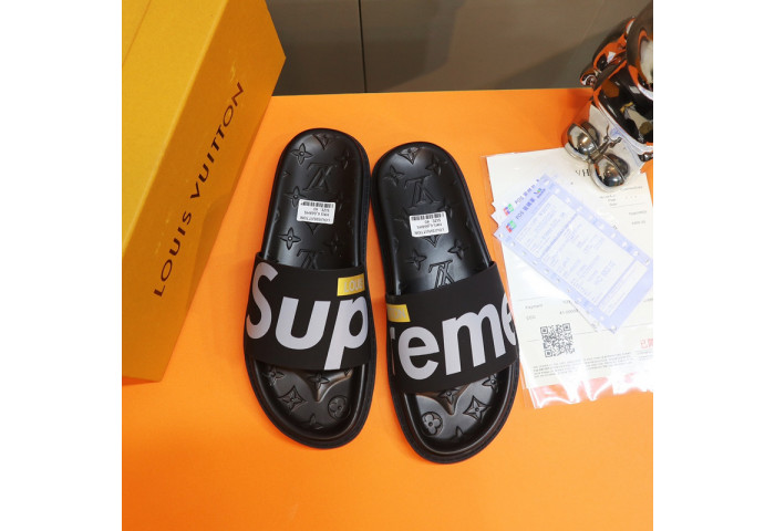 L1VV SANDALS