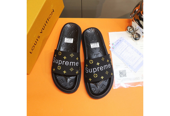 L1VV SANDALS