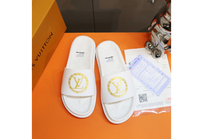 L1VV SANDALS