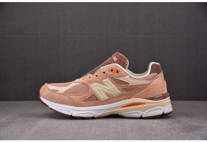 New Balance 990v3 MiUSA size? Exclusive Orange Cream M990SZ3