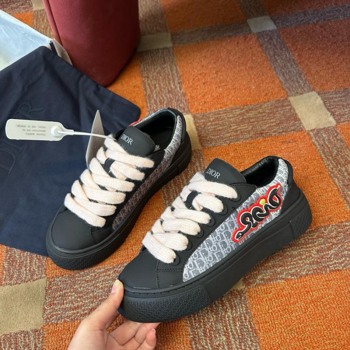 D1OR B33 Sneakers