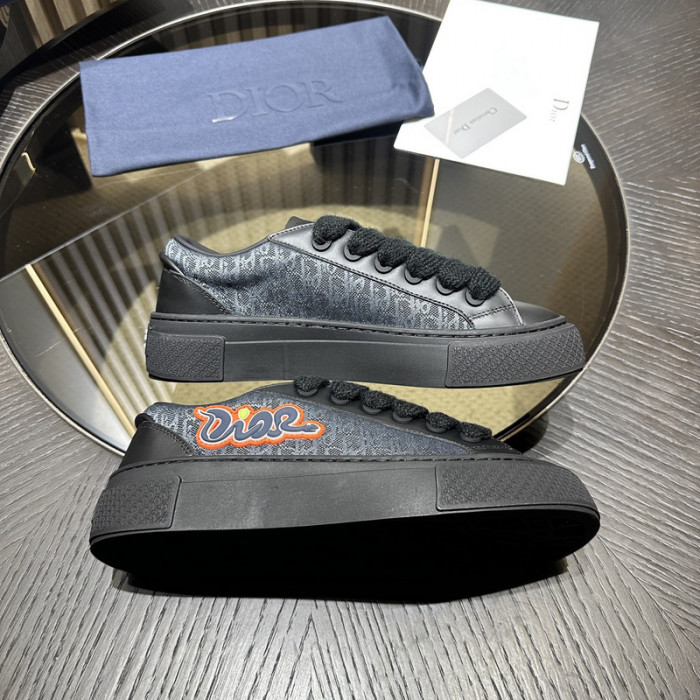 D1OR B33 Sneakers