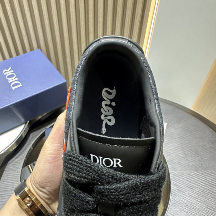 D1OR B33 Sneakers
