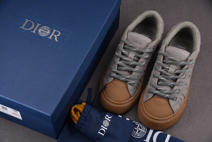 D1OR B33 Sneakers