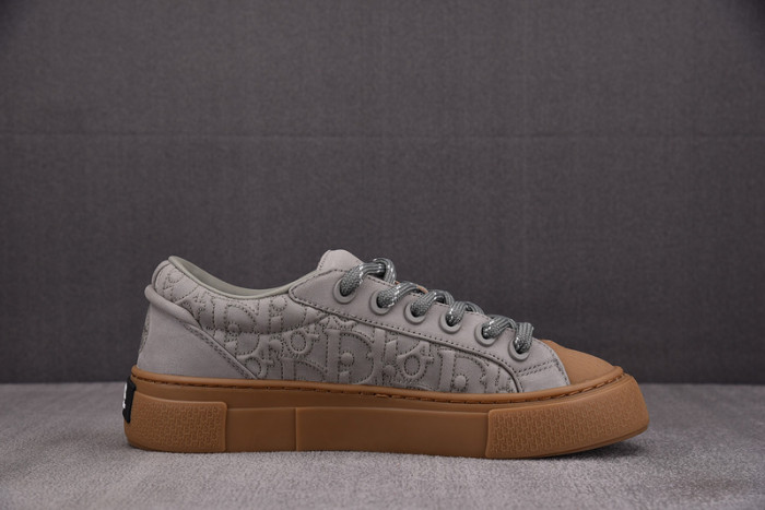 D1OR B33 Sneakers