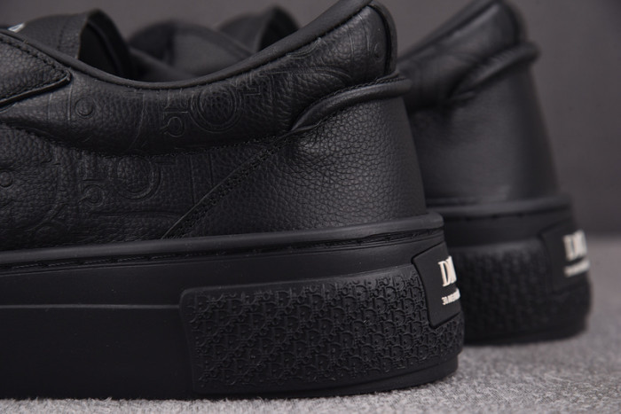 D1OR B33 Sneakers