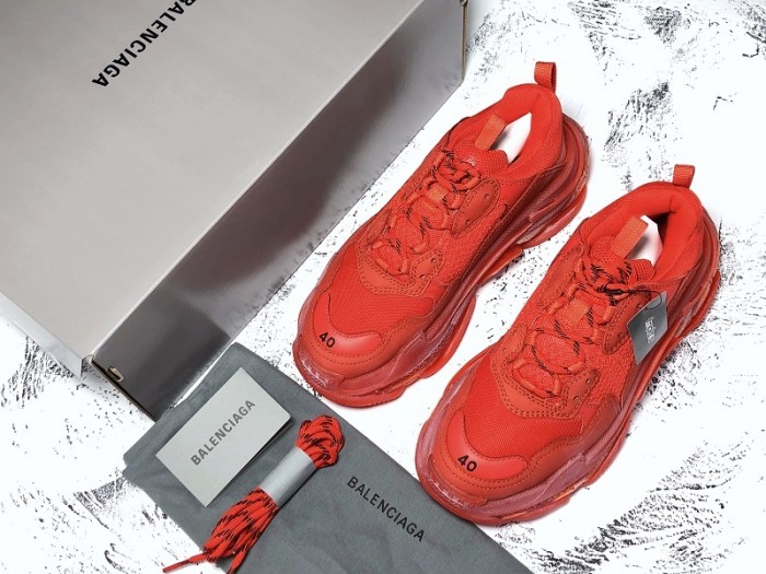 Balen TRIPLE TRAINER ‘RED ‘ 544351 W09O1 6500