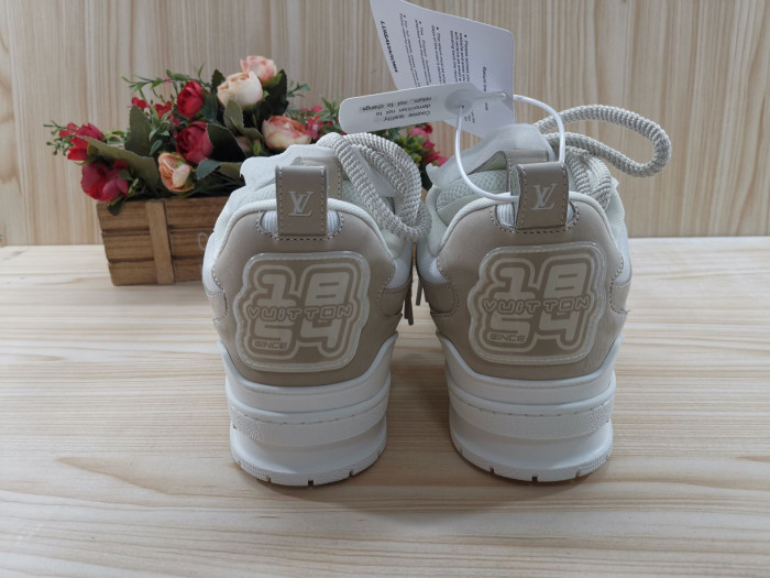 L1VV TRAINER