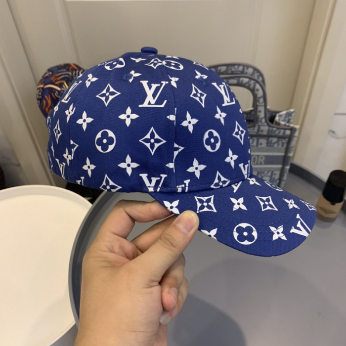 L1VV Hat
