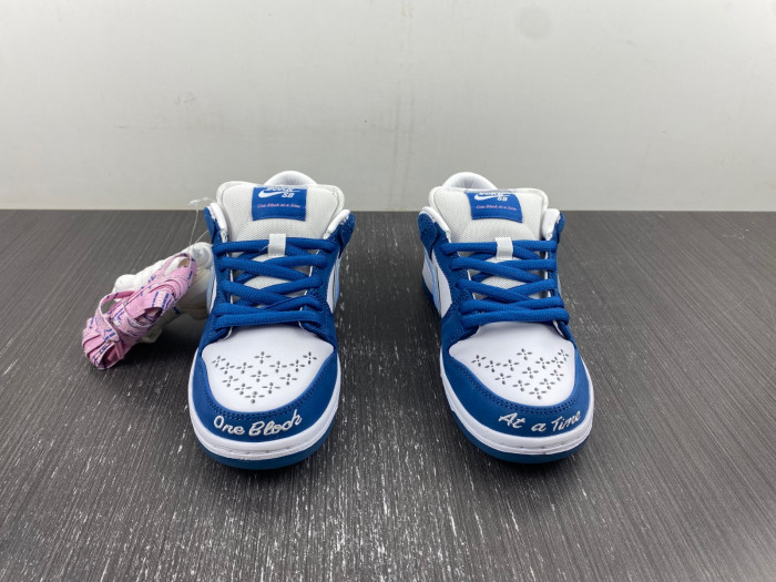 Nike SB Dunk Low Born x Raised One Block At A Time FN7819-400